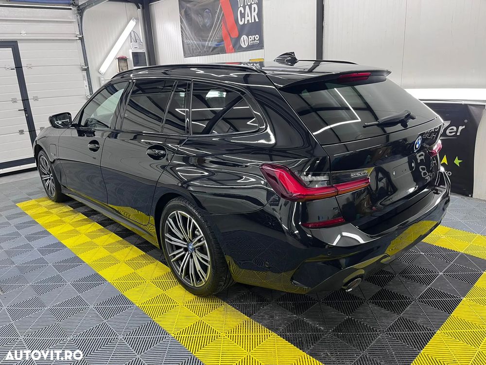 BMW Seria 3 330e Aut. M Sport - 9