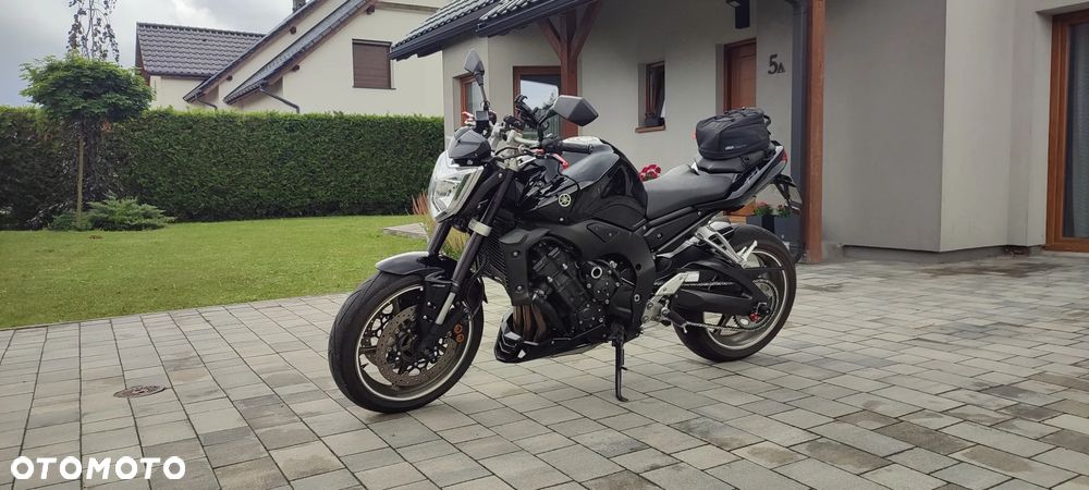 Yamaha FZ - 2