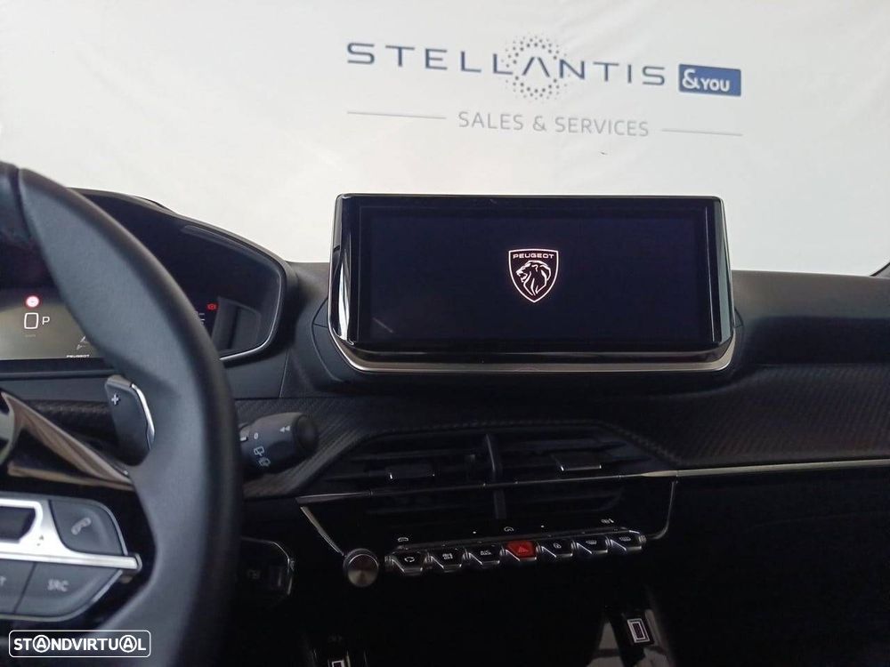 Peugeot 2008 1.2 Hybrid Allure e-DCS6 - 21