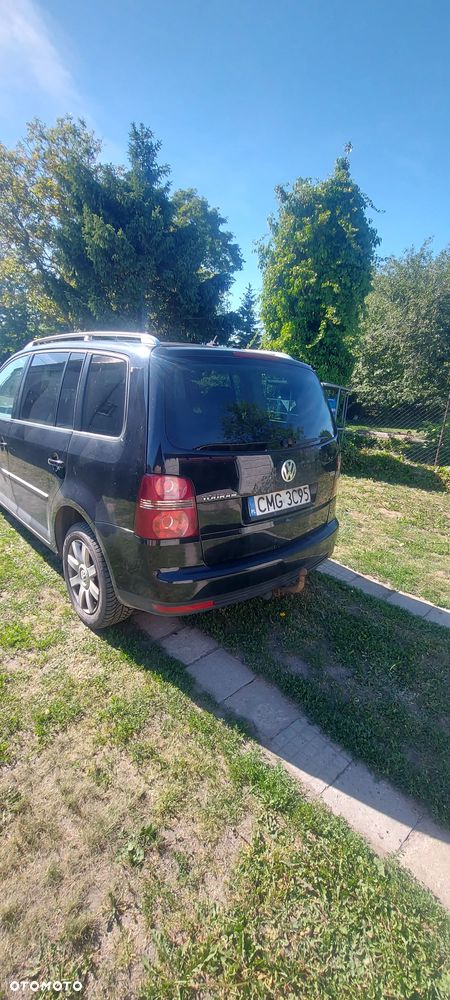 Volkswagen Touran 1.9 TDI Highline - 6