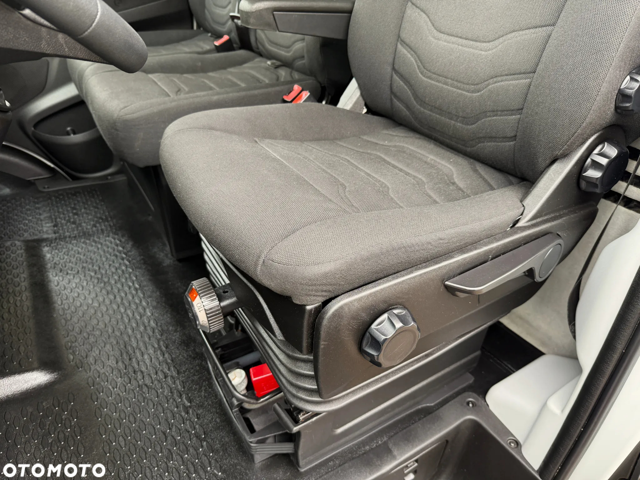 Iveco Daily 3,0 Chłodnia Mroźnia Winda - 27