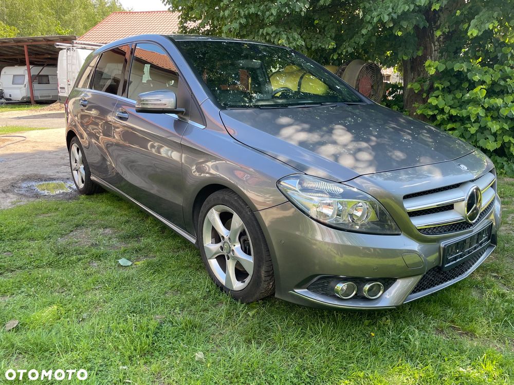 Mercedes-Benz Klasa B 180 Peak Edition - 14