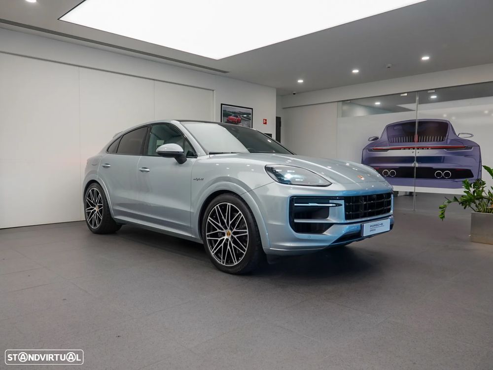Porsche Cayenne Coupé E-Hybrid - 11