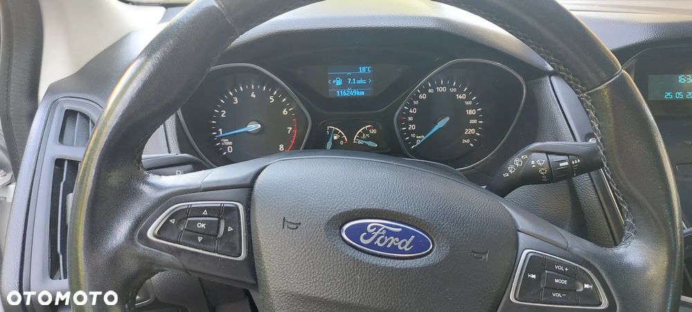 Ford Focus 1.6 Trend - 6