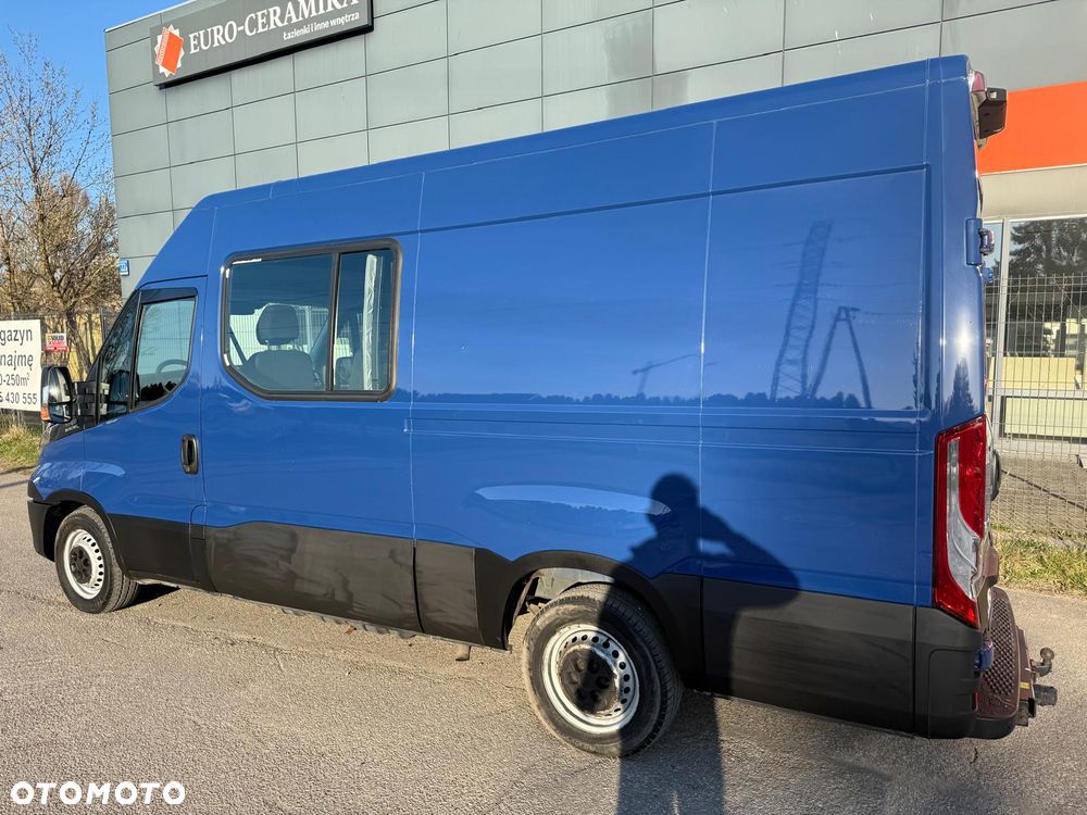 Iveco Daily 33S16, L3H2, Brygadówka 5os, HiMatic, Zadbany - 4