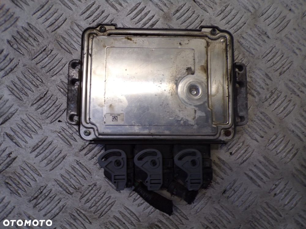 STEROWNIK KOMPUTER SILNIKA RENAULT TRAFIC II 2.0 DCI 0281017065 - 2