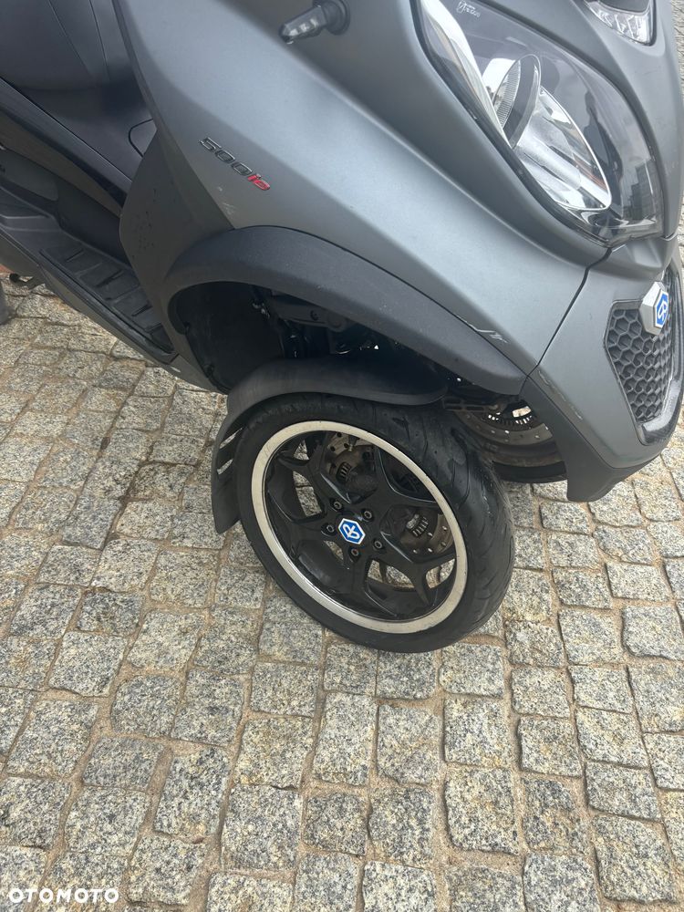 Piaggio MP-3 - 6
