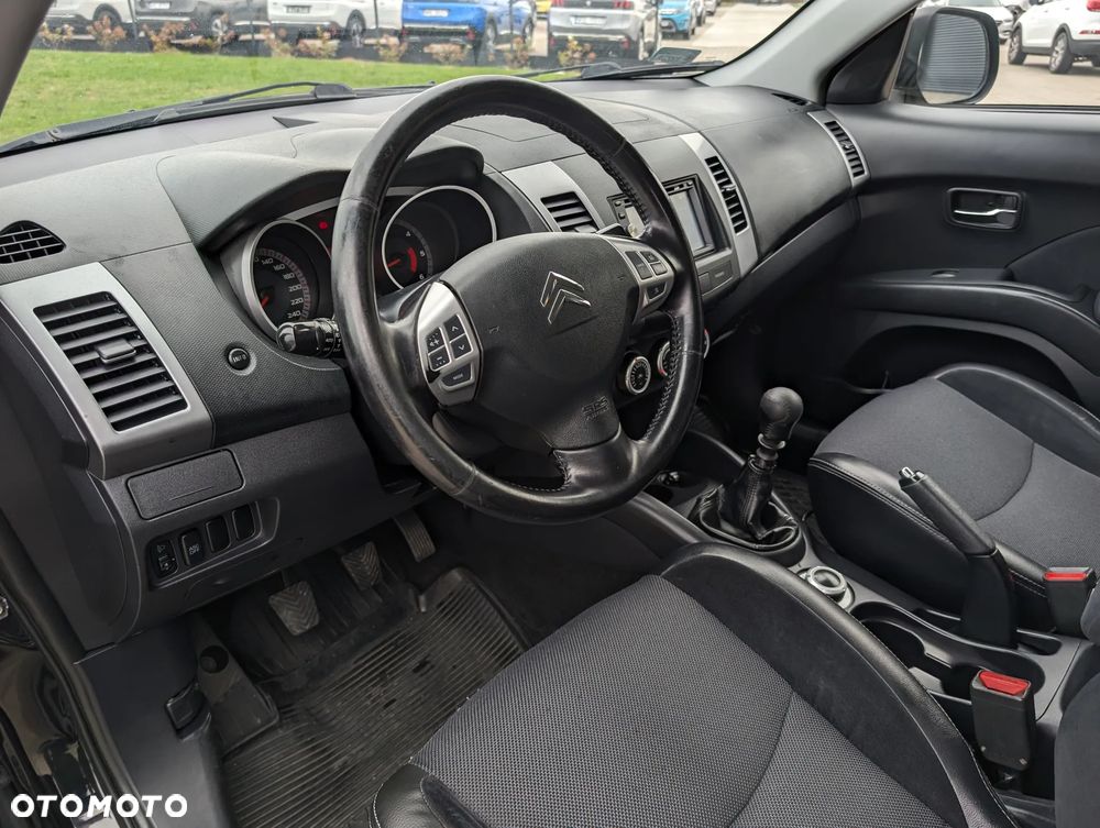 Citroën C-Crosser 2.2 HDi Exclusive - 22