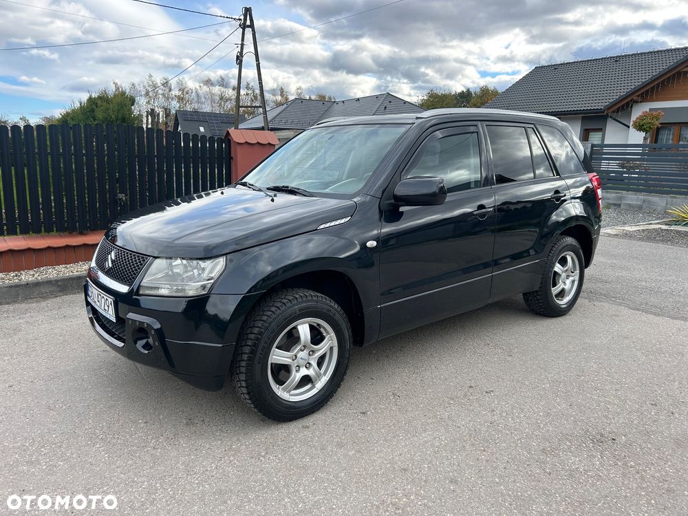 Suzuki Grand Vitara 2.0 - 20