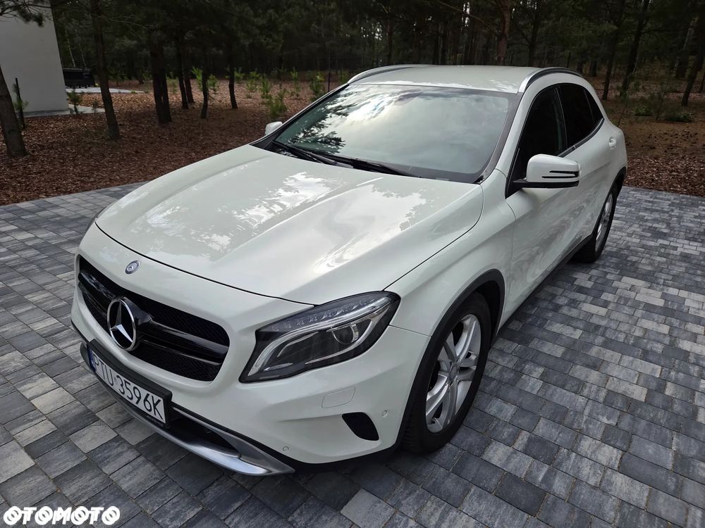 Mercedes-Benz Gla 2015 photo 2