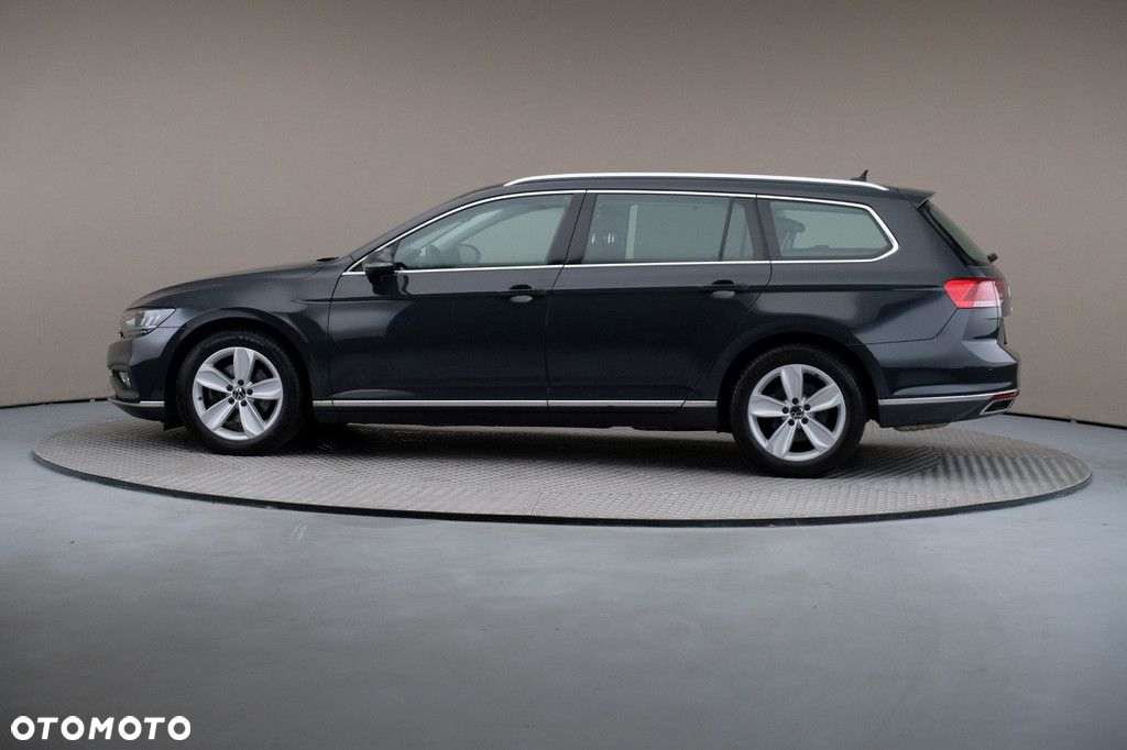 Volkswagen Passat 2.0 TDI Elegance DSG - 4