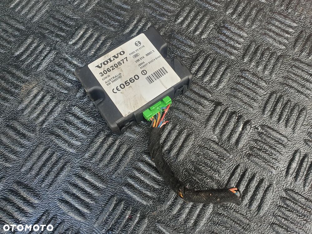 MODUŁ IMMO STEROWNIK ZAMKA CENTRALNEGO 30620877 VOLVO V40 - 1