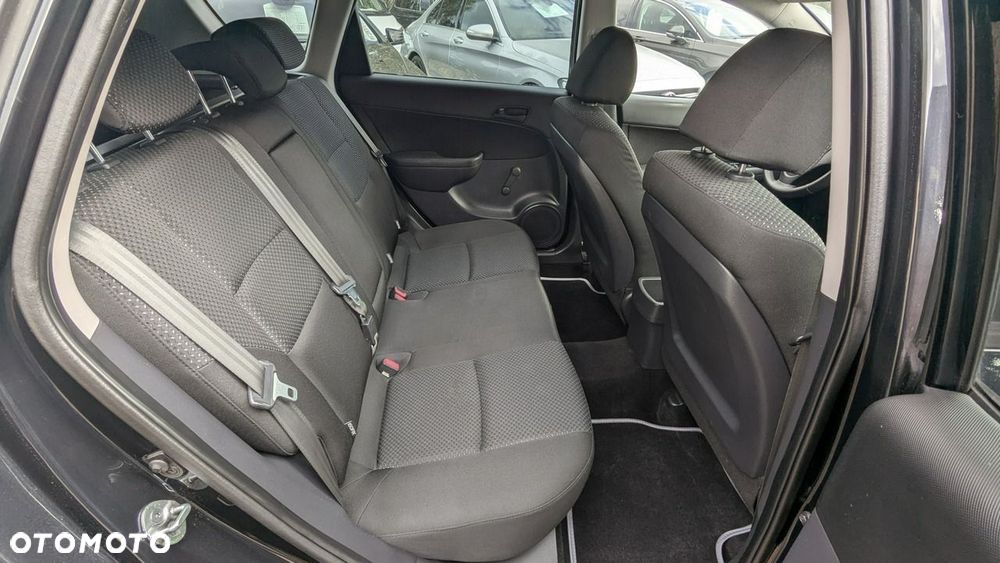 Hyundai i30 1.6 CRDi Base - 19