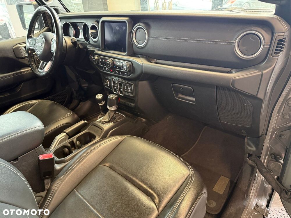 Jeep Wrangler - 18