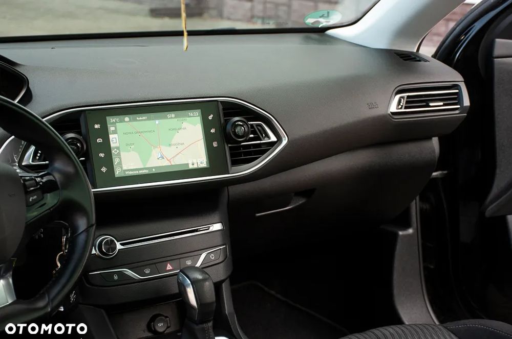Peugeot 308 BlueHDi 150 Automatik Stop & Start Allure - 34