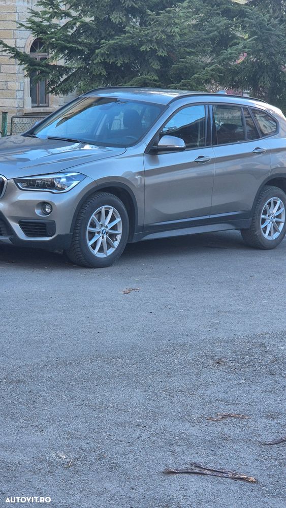 BMW X1 sDrive18i - 1