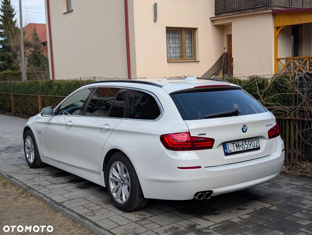 BMW Seria 5 520d xDrive - 4