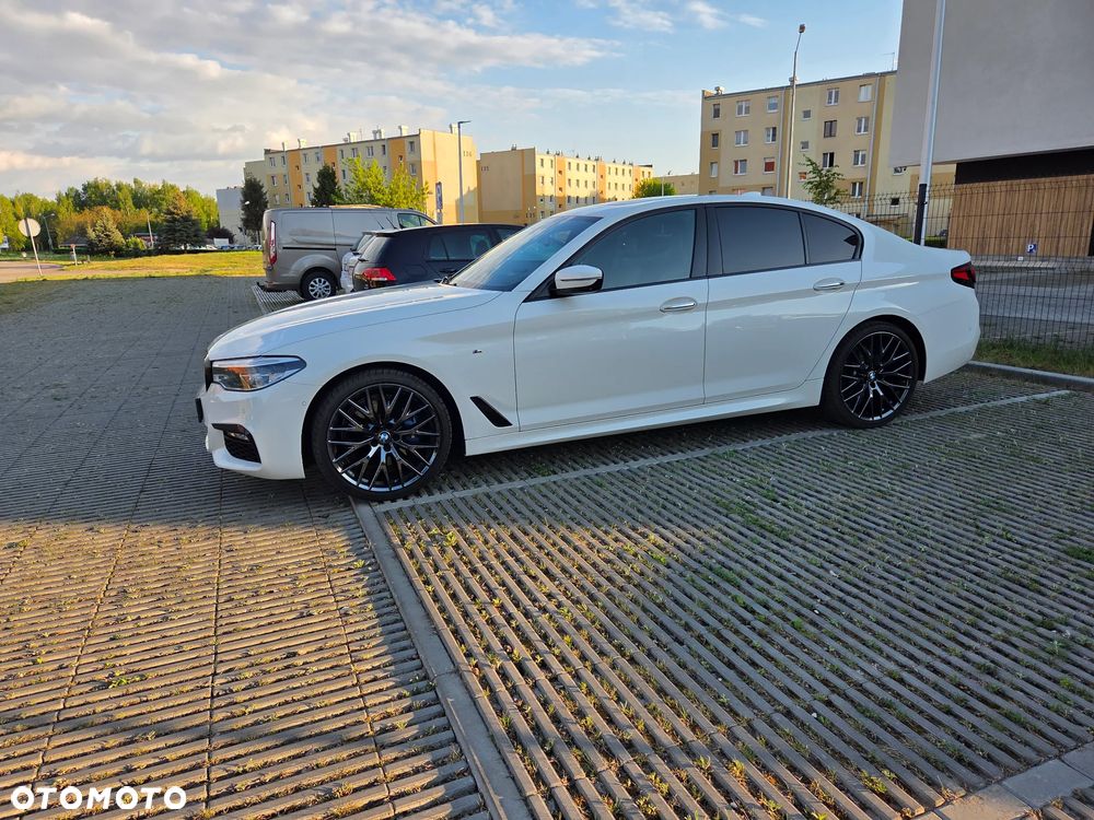 BMW Seria 5 530d M Sport sport - 30