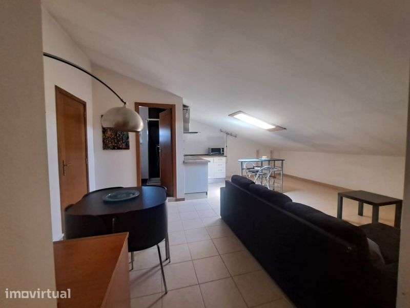 Arrendo Loft (T1 em aguas furtadas em Ansião - Grande imagem: 2/8