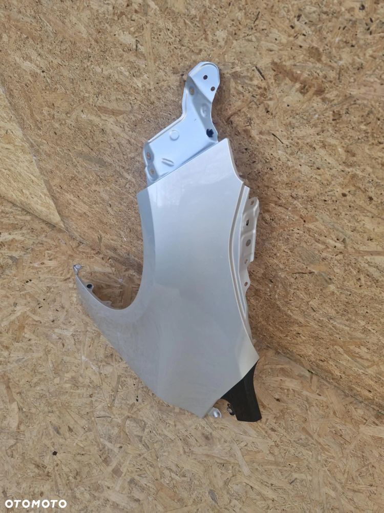 TOYOTA COROLLA E21 SEDAN BŁOTNIK LEWY PRZÓD - 5