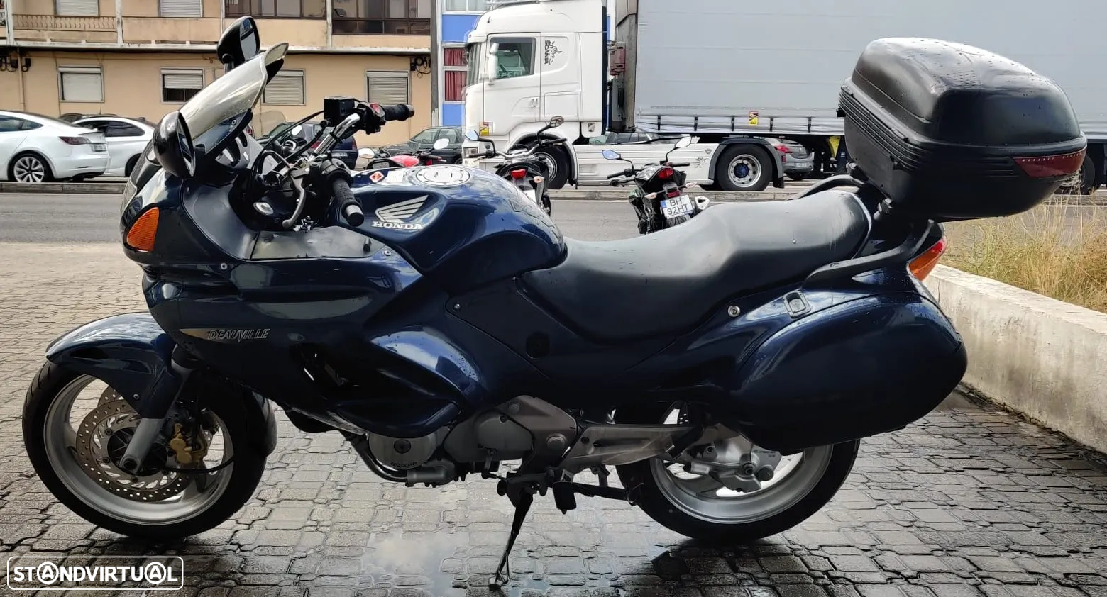 Honda Deauville 650 - 2