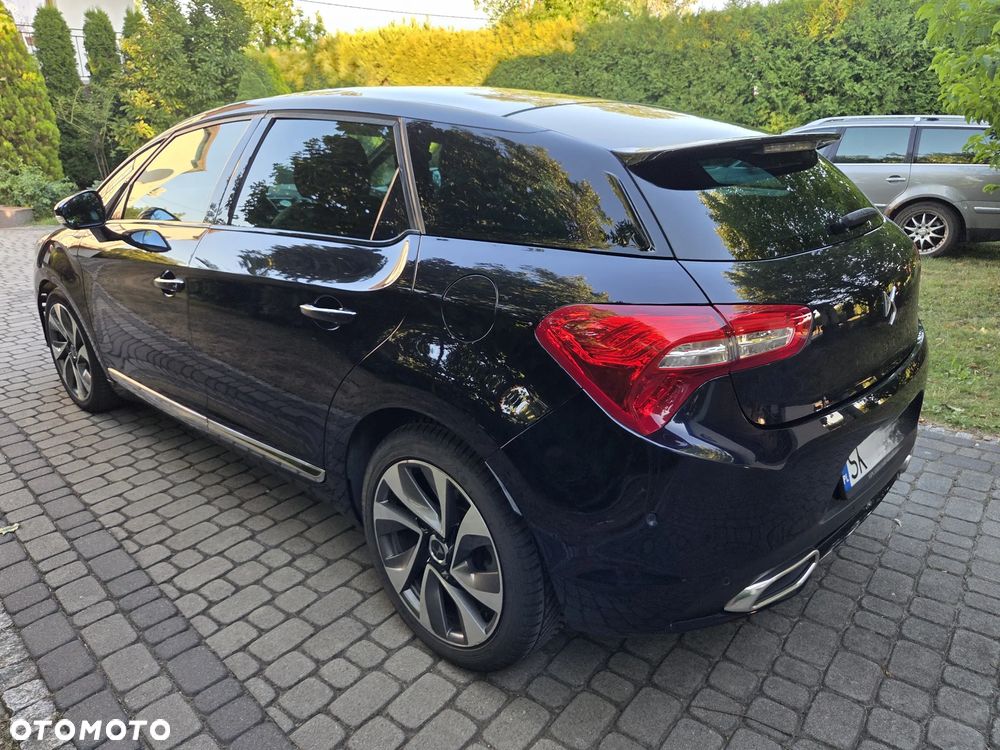DS Automobiles DS 5 - 6