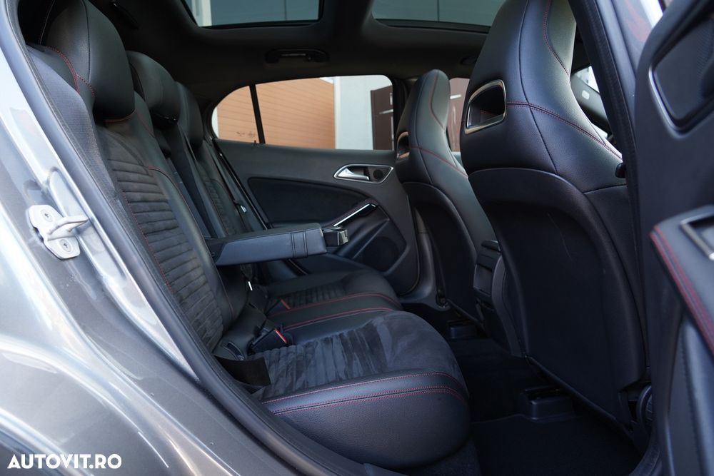 Mercedes-Benz GLA 220 d 4MATIC 7G-DCT AMG Line - 17