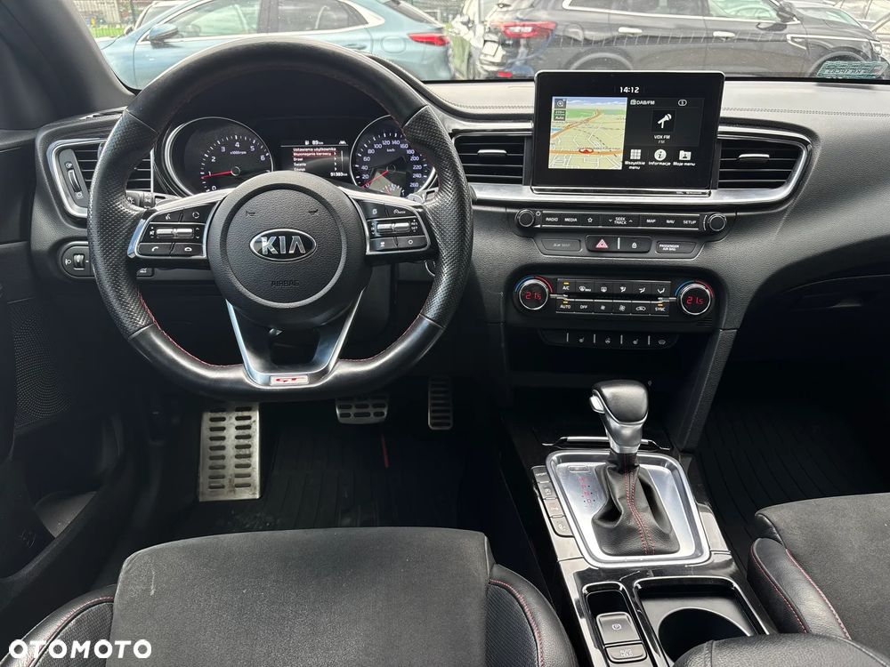 Kia ProCeed - 10