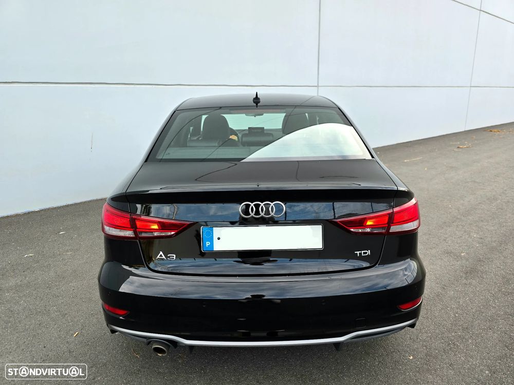 Audi A3 Limousine 1.6 TDI S-line - 11
