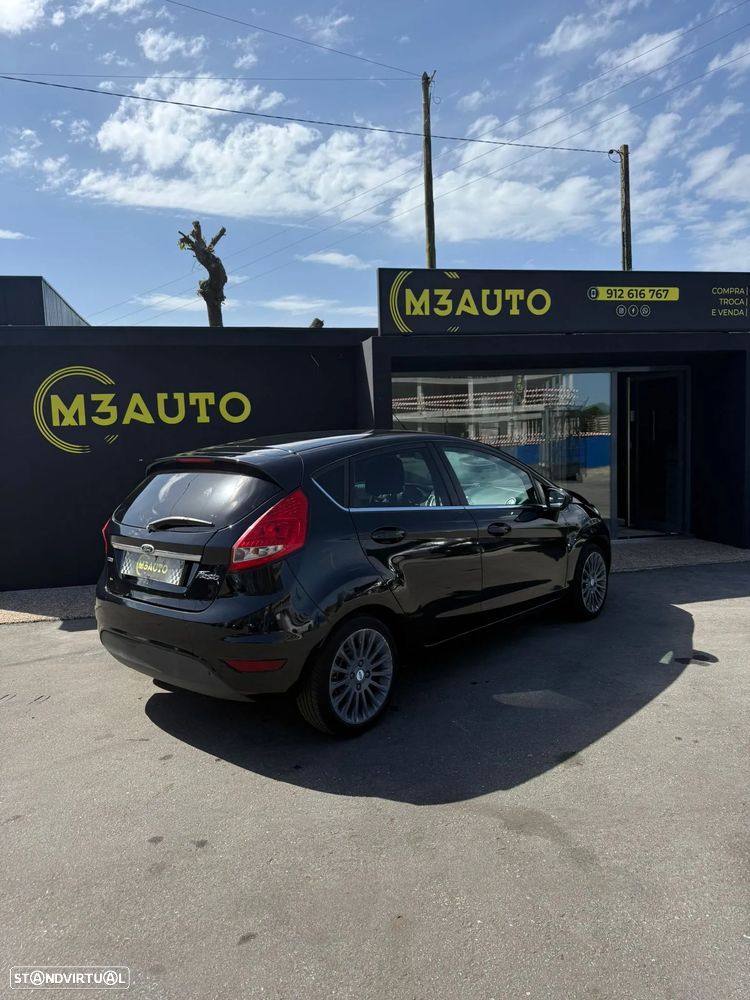 Ford Fiesta 1.4 TDCI Techno - 4