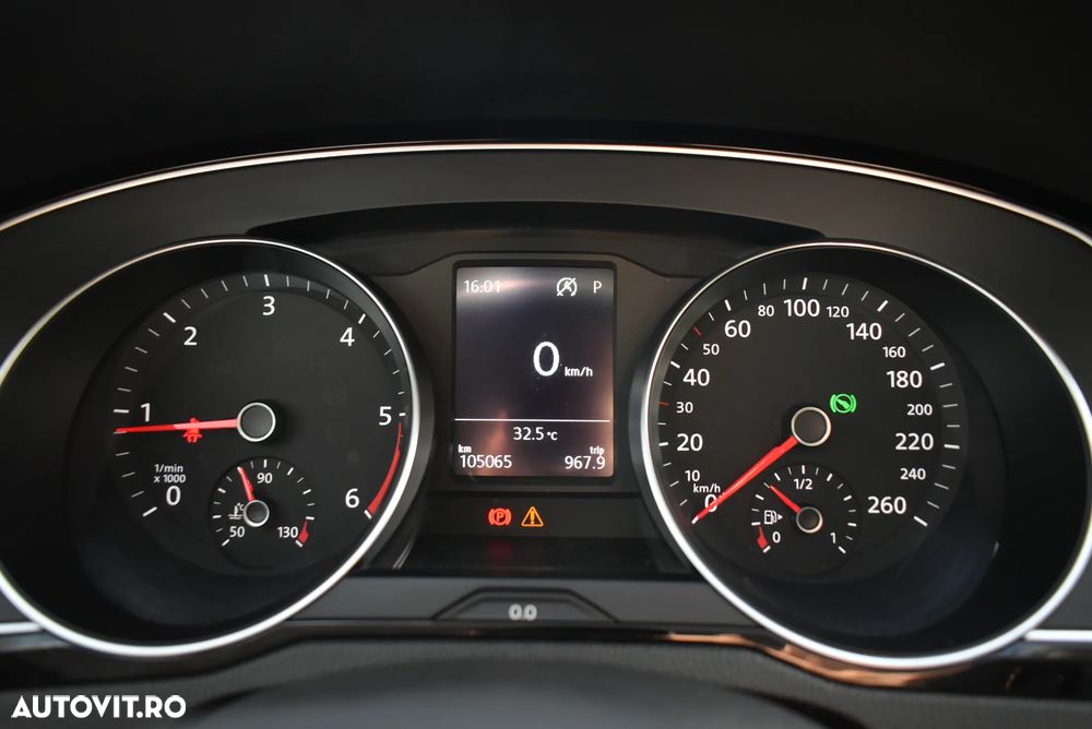 Volkswagen Passat 2.0 TDI DSG Comfortline - 6