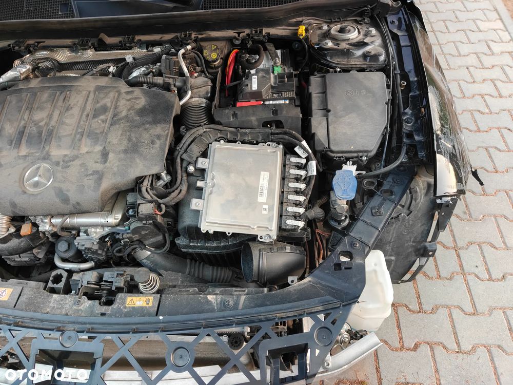 Mercedes-Benz CLA 200 d 8G-DCT AMG Line - 13