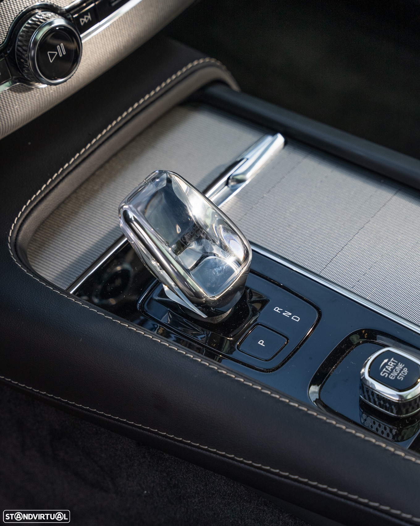 Volvo XC 90 2.0 T8 PHEV Ultimate Dark AWD - 33