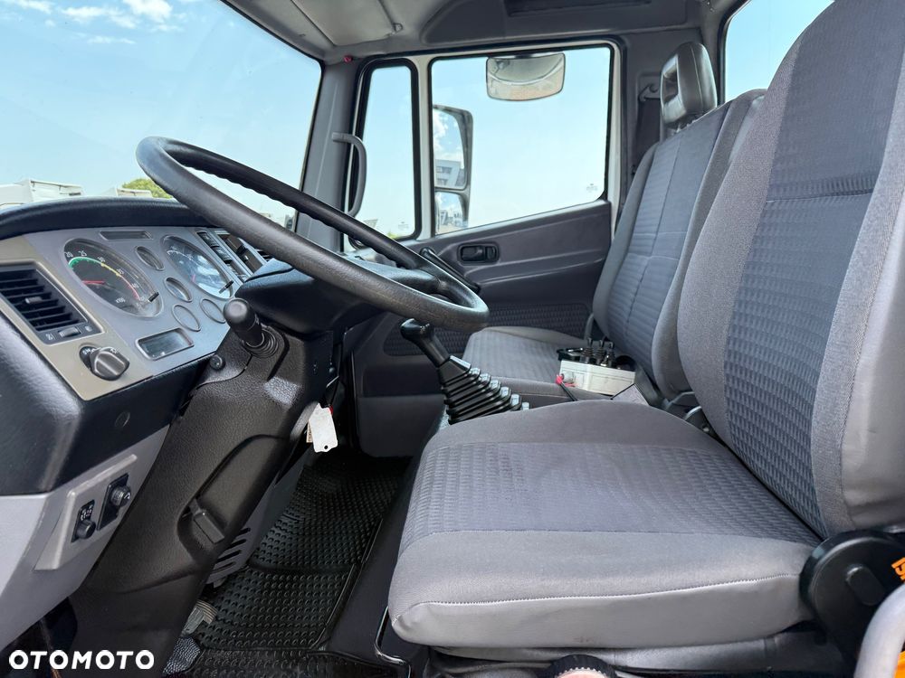 Nissan ATLEON 56.13 / HAKOWIEC / DMC 5600KG / TACHO TARCZKI / 49.000 KM ! ! ! / Z FRANCJI /  STAN BDB / / / - 26