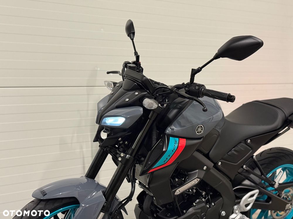 Yamaha MT - 22