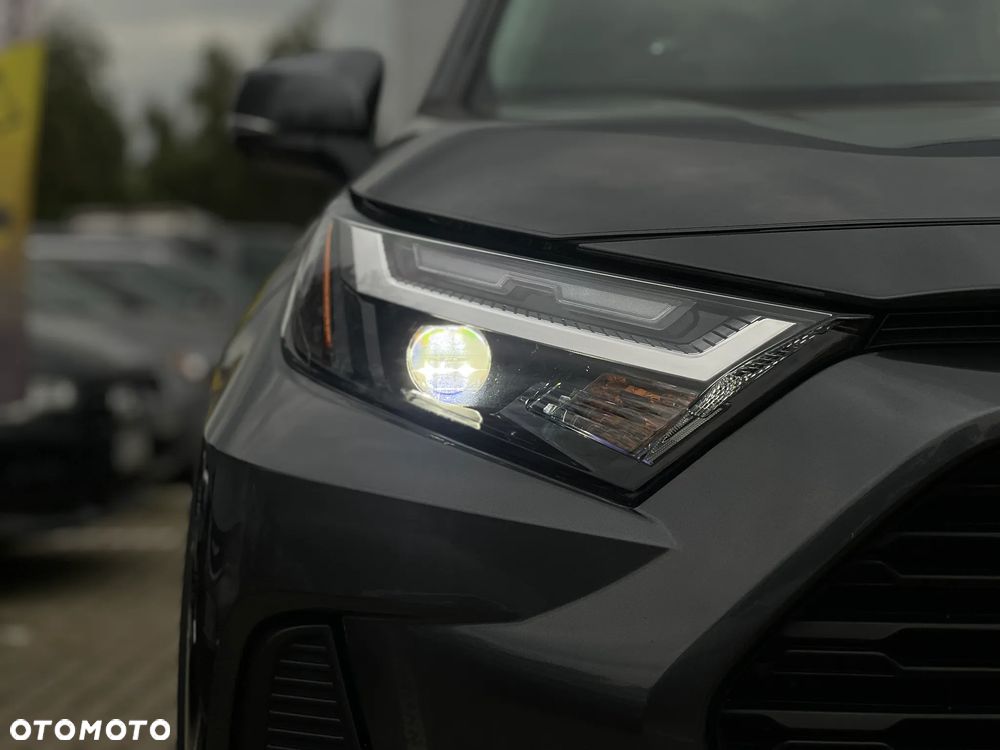 Toyota RAV4 - 11