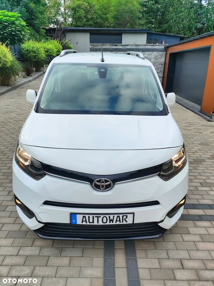 Toyota Proace City Verso 1.2 Turbo L2 Team Deutschland - 24