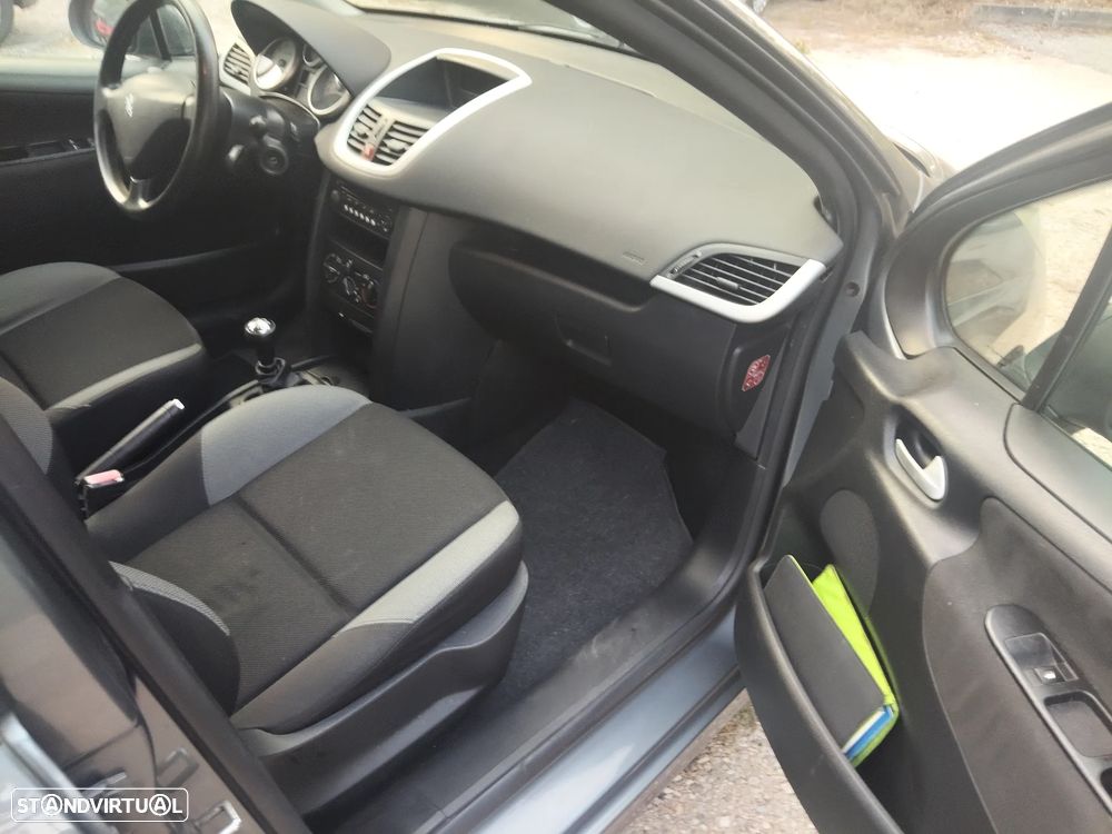 Peugeot 207 1.4 16V Open - 9
