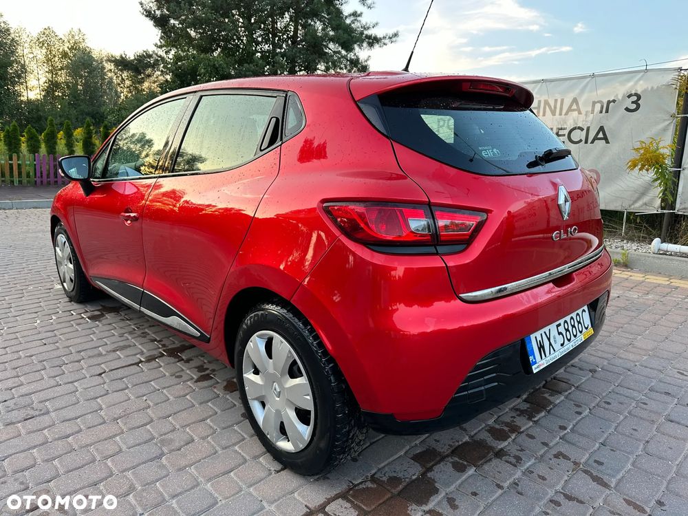 Renault Clio 1.2 16V Authentique - 4