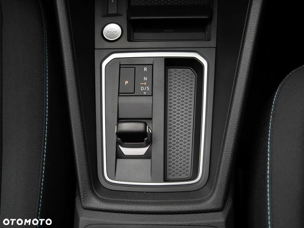 Ford Tourneo Connect - 16