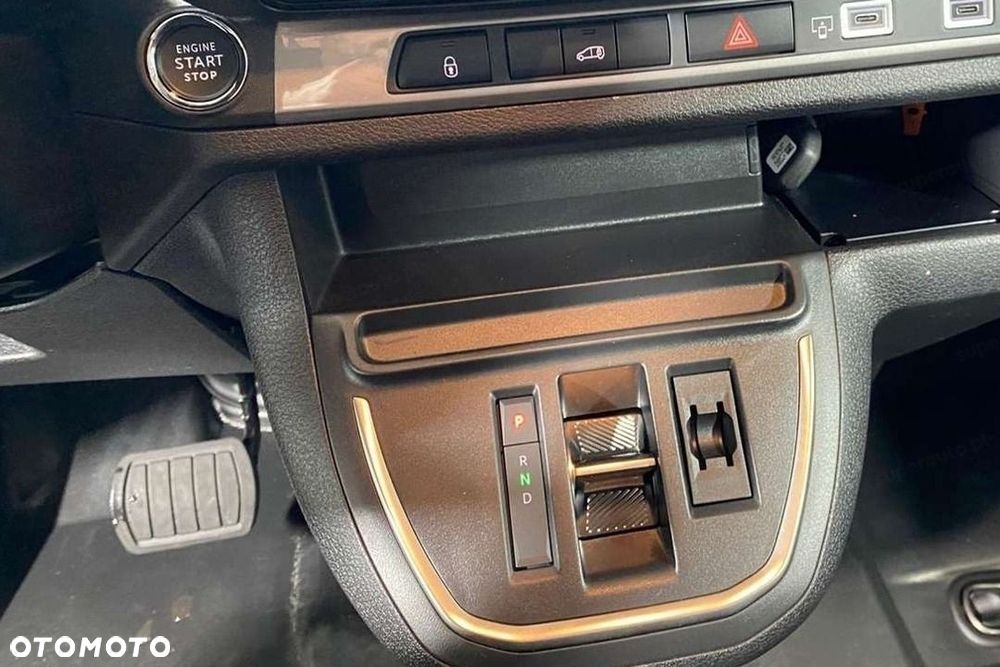 Peugeot Expert XL L2H1 AT8 2.2 150KM - 11