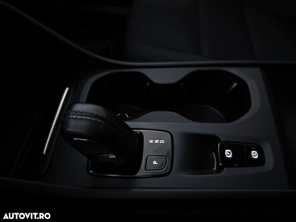 Volvo XC 40 T4 Recharge DKG Inscription Expression - 21