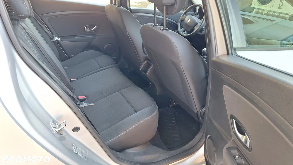 Renault Megane 1.6 16V 110 Expression - 15