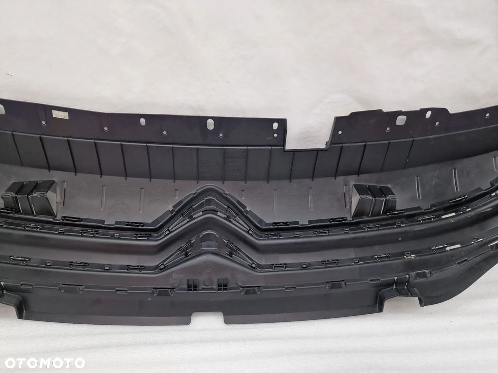 CITROEN BERLINGO 4 IV 17- ATRAPA / GRILL / GÓRNE WZMOCNIENIE ZDERZAKA , NR 99899498 / 9816749780 , NR AUKCJI GL792 - 12