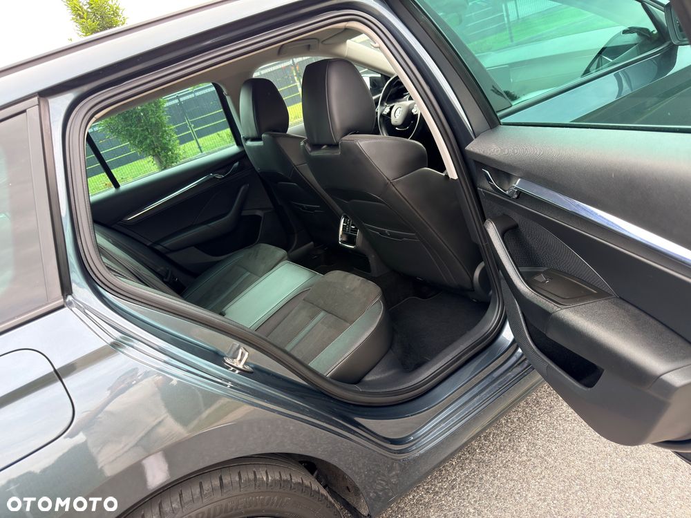 Skoda Octavia 2.0 TDI DSG Exclusive Plus - 23