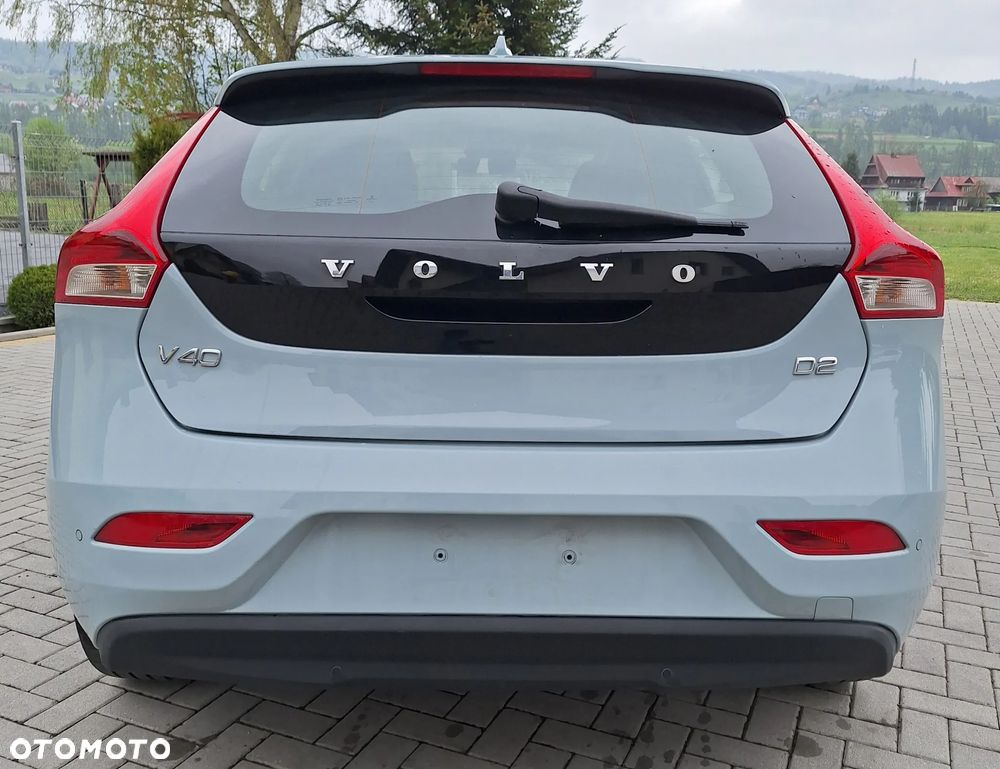 Volvo V40 D2 Momentum - 16
