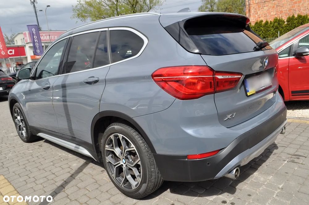 BMW X1 xDrive25i GPF Sport Line sport - 14