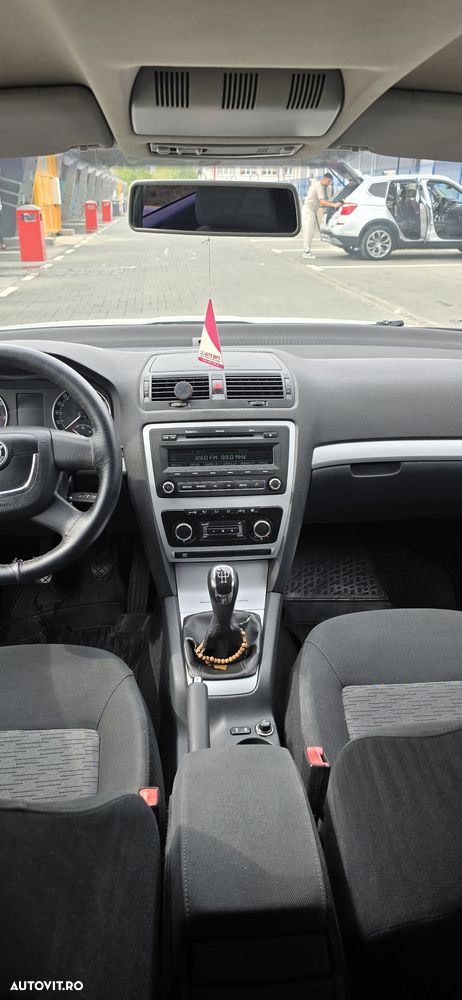 Skoda Octavia 1.6 MPI - 12