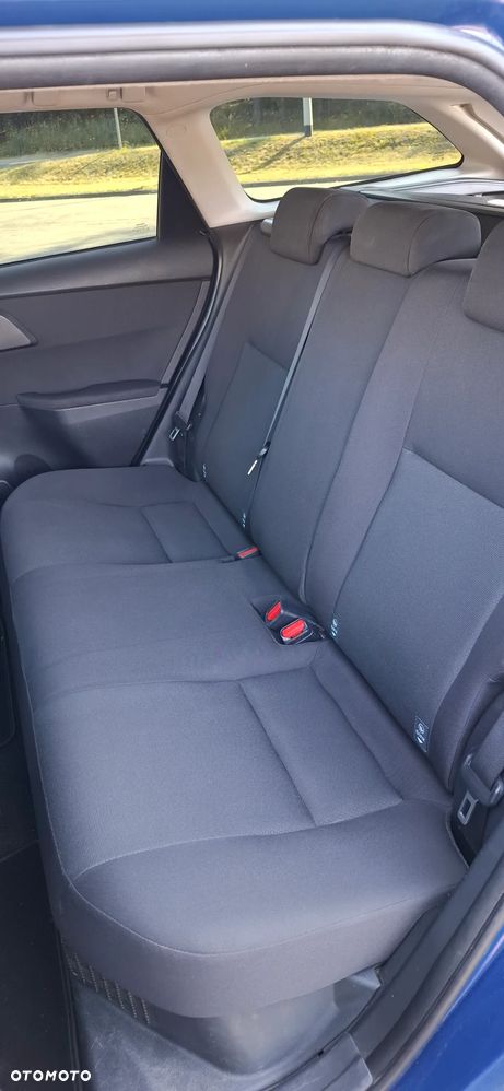 Toyota Auris - 13