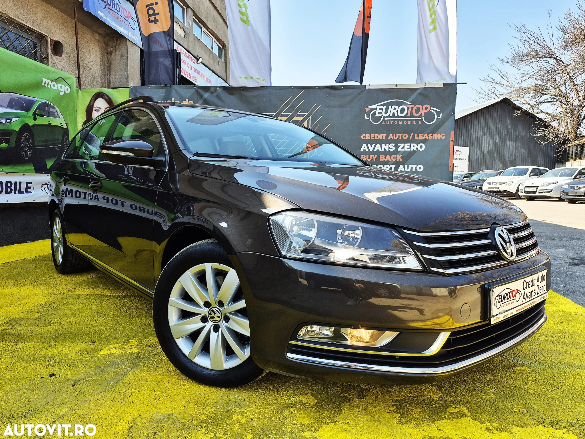 Volkswagen Passat Variant 2.0 TDI Blue TDI DSG Comfortline - 3